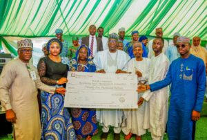 Gov AbdulRazaq Launches N350m Interest-Free Loans for 1,000 Kwarans
